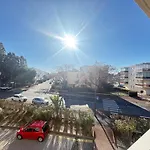 Idéalement Situé Entre Port Et Appartamento *