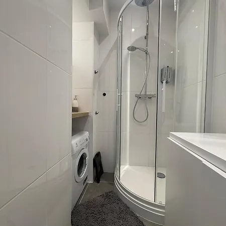 Idealement Situe Entre Port Et Apartmán
