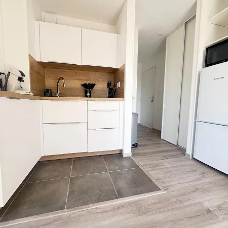 Apartmán Idealement Situe Entre Port Et