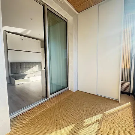 Apartmán Idealement Situe Entre Port Et *